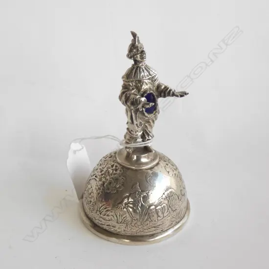 VINTAGE CONTIENENTAL SILVER PLATED BELL SURMOUNTED BY A CLOWN FIGURE 133 GRAMS