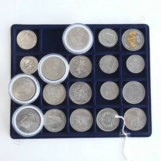 TRAY OF MAINLY UNC COINS. 3X 1953 CROWNS. 2012 CROWN ETC