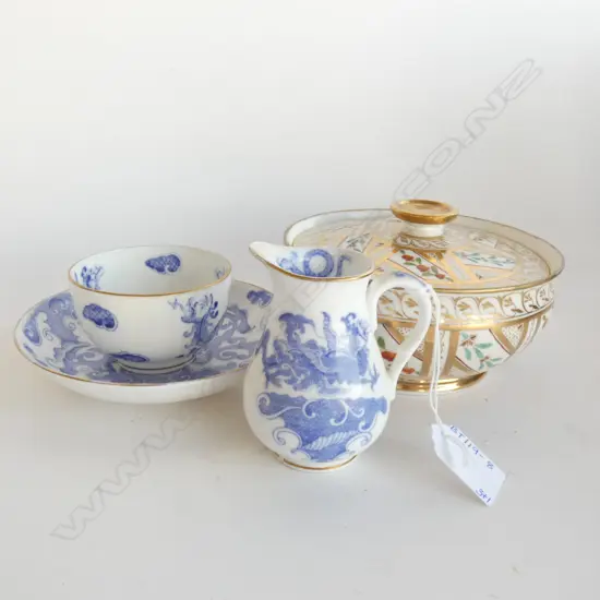 VICTORIAN PAINTED LIDDED DISH (DIA 150MM) & 3 PCS ROYAL WORCESTER DRAGON PATTERN
