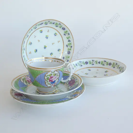 PR FLIGHT WORCHESTER SAUCERS + NEWHALL TRIO