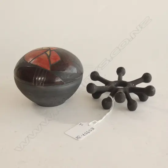 LYNDA HARRIS POTTERY LIDDED BOWL (DIA 100MM) & DANSK DANISH CAST IRON CANDLE HOLDER (DIA 110MM)