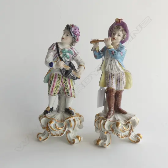 PR 19thC CONTINENTAL PORCELAIN MUSICIANS H.200mm