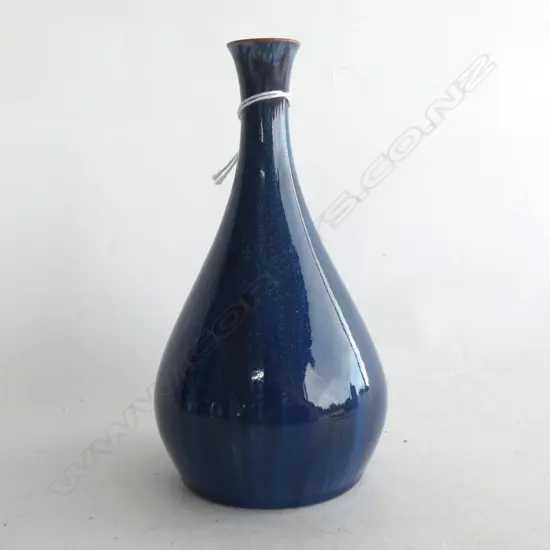 PILKINGTON'S ROYAL LANCASTRIAN SPECIMAN VASE H.160mm