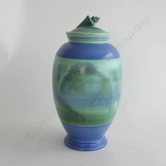 POOLE LIDDED URN - 'ST DES PINXIT'  H. 280MM