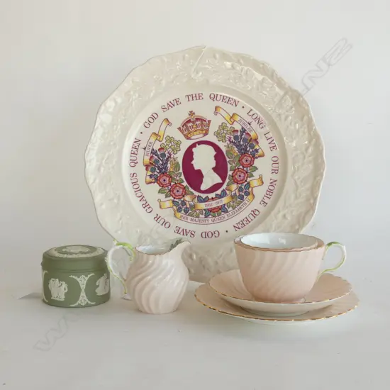 AYNSLEY TEA FOR ONE (TRIO/JUG & SUGAR BOWL) MASONS ROYALTY PLATE & SM WEDGWOOD JASPERWARE TRINKET BOX
