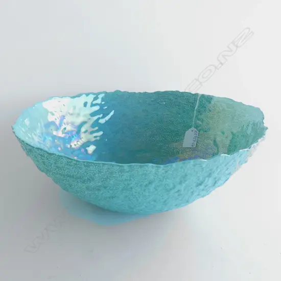 LGE IRREDESCENT ART GLASS BOWL TEXTURED EXTERIOR DIA.320mm 