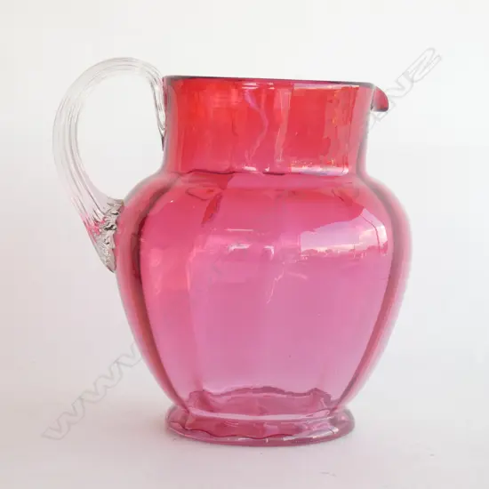 VICTORIAN CRANBERRY GLASS JUG CLEAR HANDLE H.170mm
