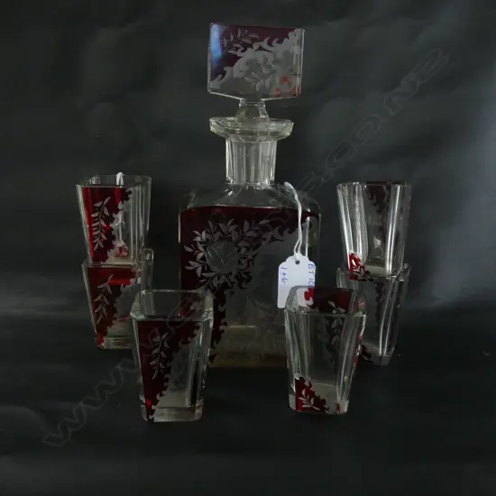 (16191) VINTAGE ART DECO CZECH RUBY GLASS DECANTER (H225MM)  & 6 SM GLASSES (H 65MM)