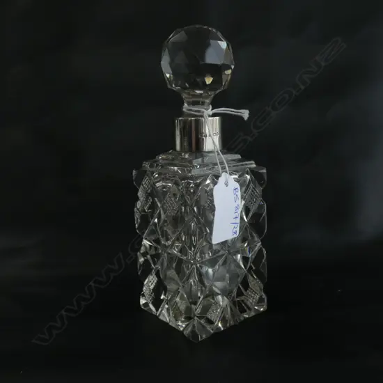 CRYSTAL SCENT BOTTLE w. STG SILVER MOUNT B'HAM 1907