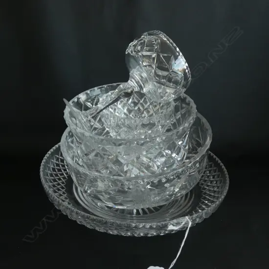 5 PCS CRYSTAL; 4 ASST BOWLS (LARGEST DIA 250MM) + WINE GLASS 