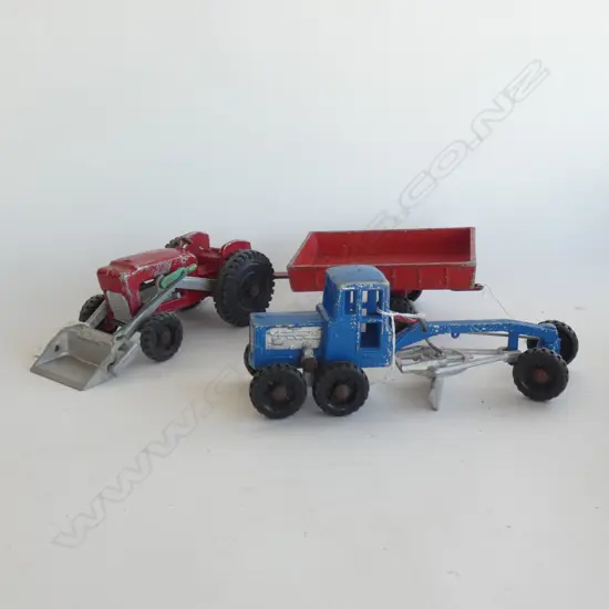 (17811) 3 FUN HO DIE CAST TOYS; 803 GRADER, 801 TRACTOR w PLOW & 526 TRAY  (SOME AGE WEAR TO PAINT)