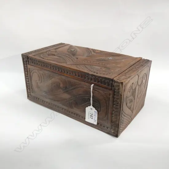 CARVED BOX MAORI STYLE DESIGN  L232