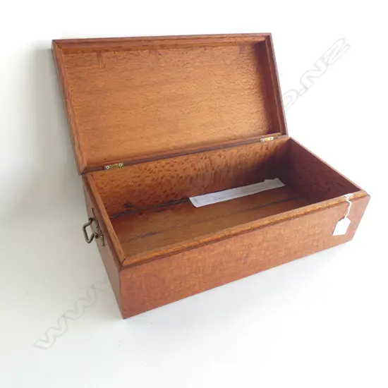 OLD CARVED REWAREWA BOX BY PAT LAWRENCE