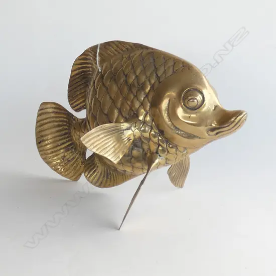 BRASS FISH L340