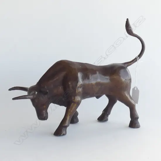 BRONZE BULL L300