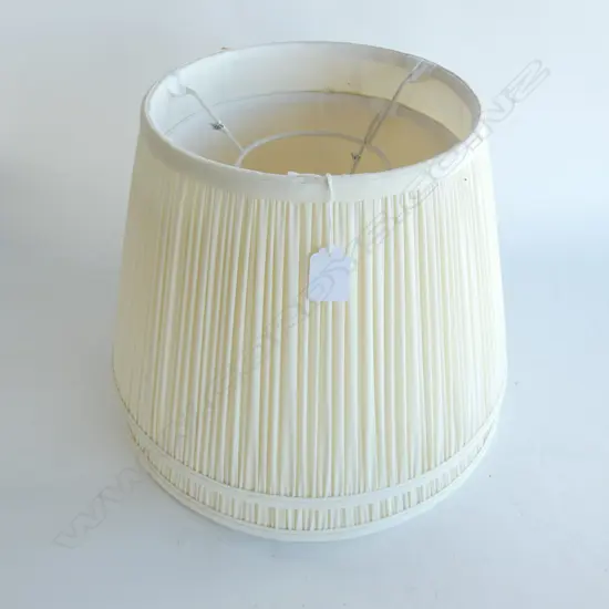 PR QUALITY PLEATED WHITE LAMP SHADES H.245mm...