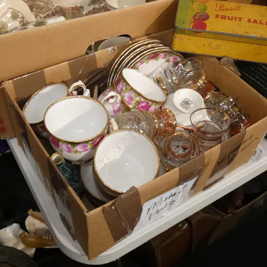 BOX LOT ROSLYN CHINA TEA SET; 6 TRIOS + ASST.