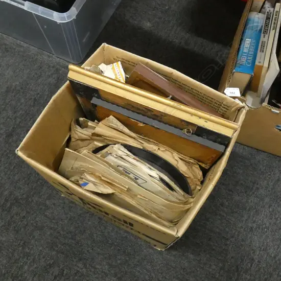 BOX LOT ARTWORKS, 78s RECORDS ETC