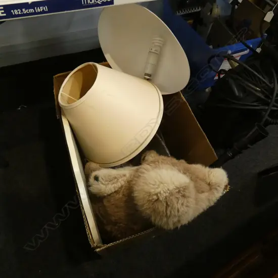LG BOX LOT INCL. LAMPS / TRAYS / LG KOALA BEAR