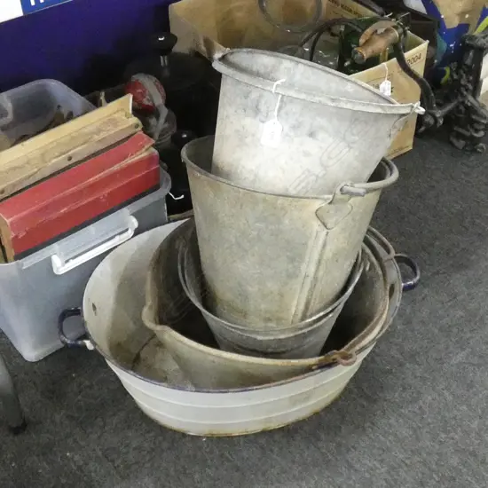 5 VINTAGE GALVANIZED ETC METAL BUCKETS / BASINS
