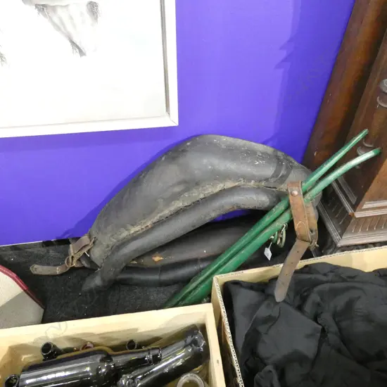 OLD HORSE PULLING COLLAR 700x450mm + METAL HAME