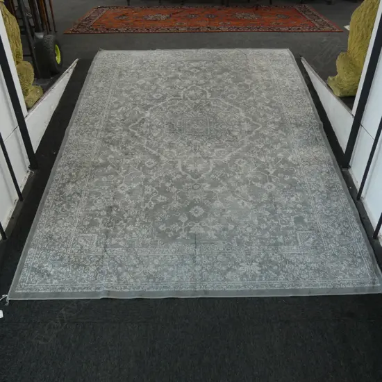 MODERN GREY TONED SILK STYLE RUG L 2270 MM