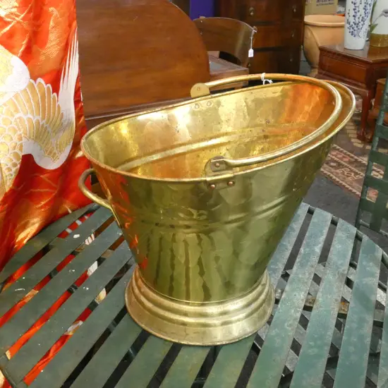 GOLD METAL COAL SCUTTLE 