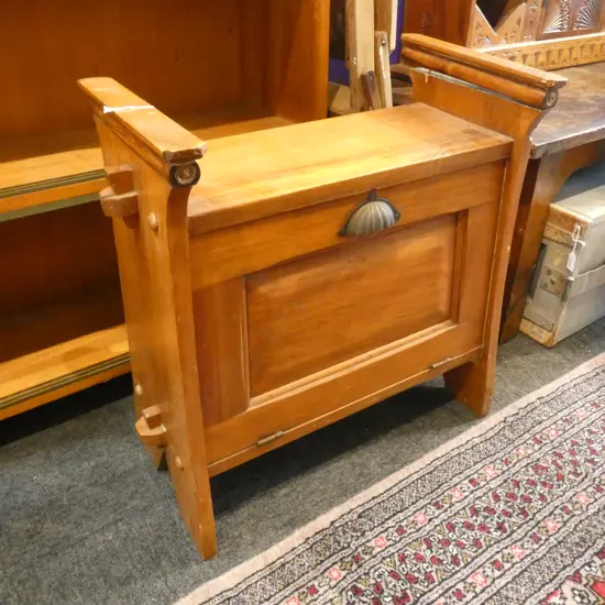 TIMBER STOOL w. PULL DOWN DRAWER W.580mm
