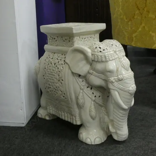 CERAMIC ELEPHANT PLANT STAND