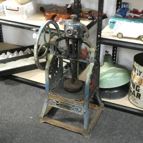 VINTAGE IRON ICE PRESS H780mm