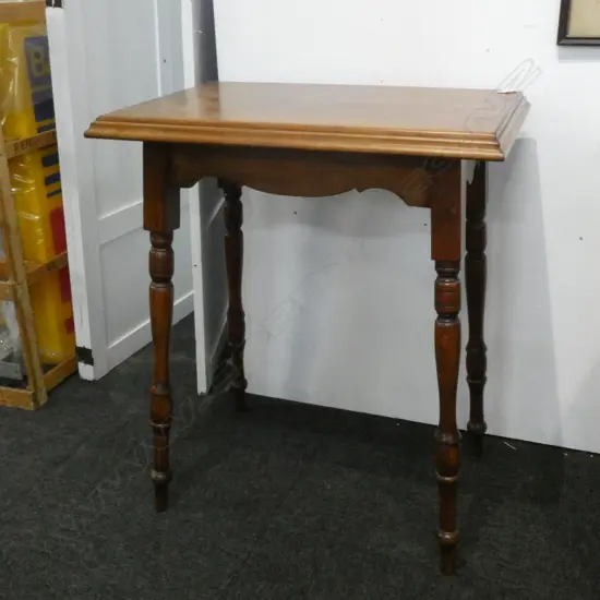 COLONIAL STYLE SIDE TABLE 630x425x750mm