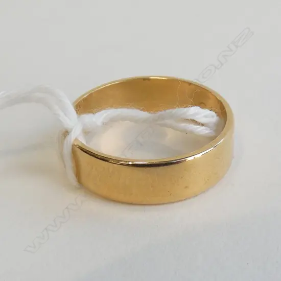 18CT WEDDER 4.5 GRAMS