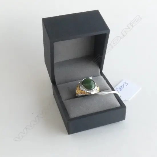 GREEN JADE RING G/PLATED MOUNT