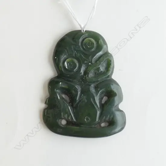 20THC POUNAMU MAORI CARVED HEI TIKI H.70mm
