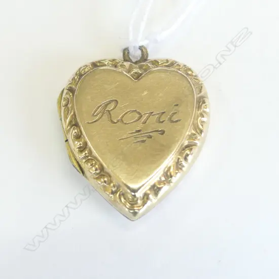 9ct GOLD HEART LOCKET 3.6gm