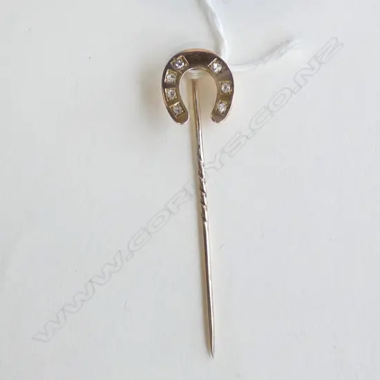 ANTIQUE GOLD & DIAMOND HORSESHOE TIE PIN