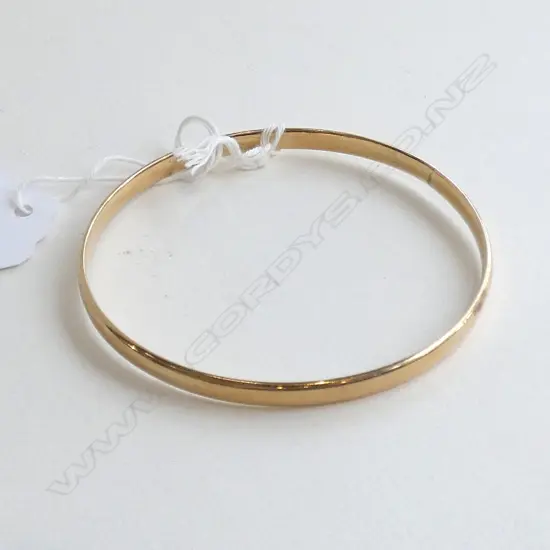 9CT BANGLE 13.9 GRAMS