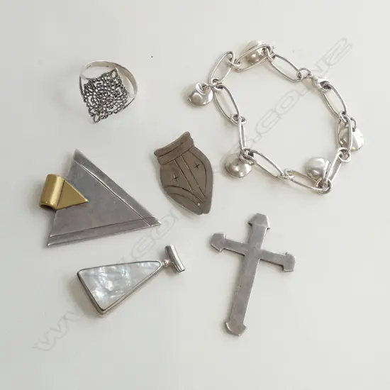 SM BAG 925 SILVER JEWELLERY; RING / BROOCH / PENDANT / CRUCIFIX ETC. 50GMS