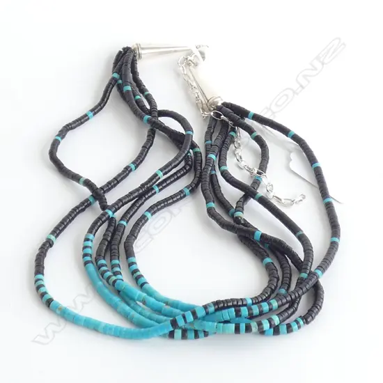 NATIVE AMERICAN TURQUOISE AND SILVER NECKLACE