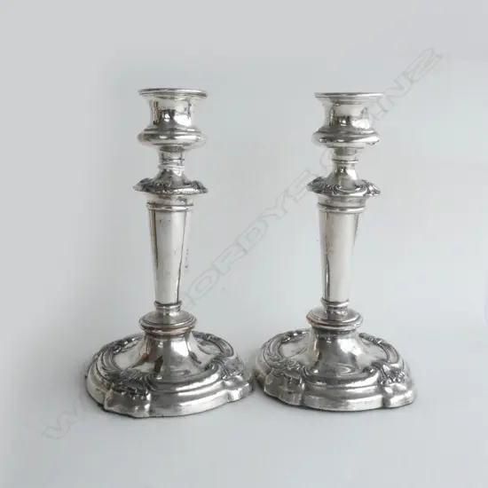 PAIR GEORGIAN SHEFFIELD PLATE CANDLESTICKS - MINOR WEAR TO BASE H. 185MM