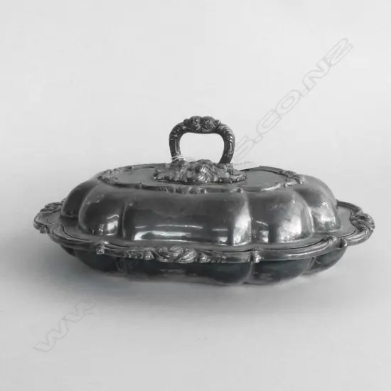 OLD SHEFFIELD PLATE ENTREE DISH & COVER W.335mm