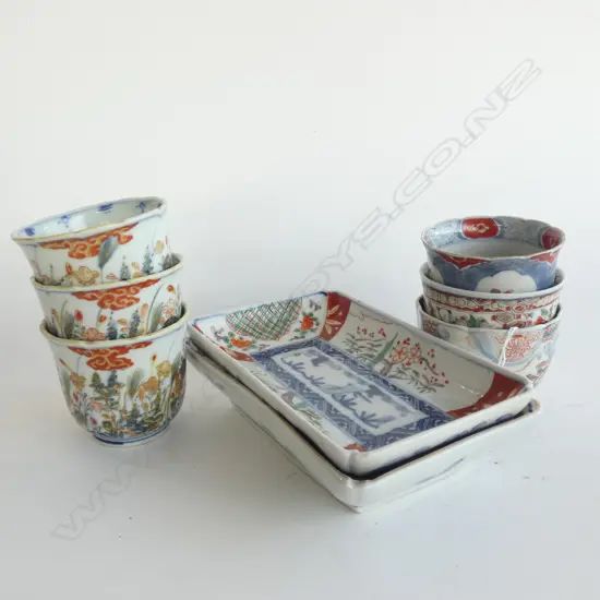 2 IMARI PORCELAIN OBLONG DISHES & 6 VARIOUS IMARI TEA BOWLS (FU KI CHO SHUN MARK & SEAL MARKS ) OLD FAULTS
