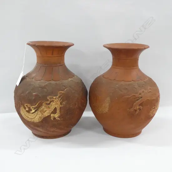 PR TERRACOTTA ORIENTAL VASES w. GILDED DRAGONS H.230mm