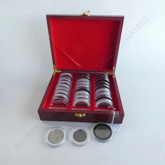 HARD CASE OF 30 UK HALF CROWNS 1940'S/60'S