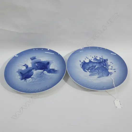 2 HUTSCHENREUTHER PLATES; 1975 & 1976  DIA 255MM