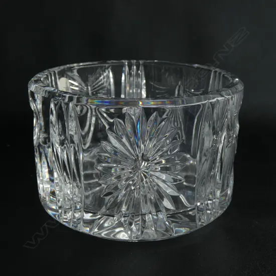 WATERFORD CRYSTAL 2000 MILLENNIUM COLLECTION CHAMPAGNE BOTTLE COASTER DIA  130MM - BOXED
