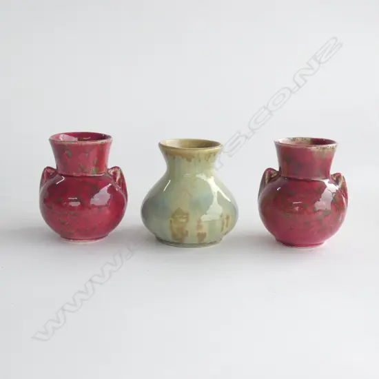 3 AMBRICO VASES; GREEN GLAZE & RED PAIR #134 H.95mm