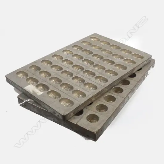 2 CAST IRON CHOCOLATE MOLDS 220 X 350MM