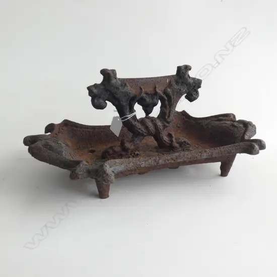 VICTORIAN CAST IRON BOOT SCRAPER AF L.410mm