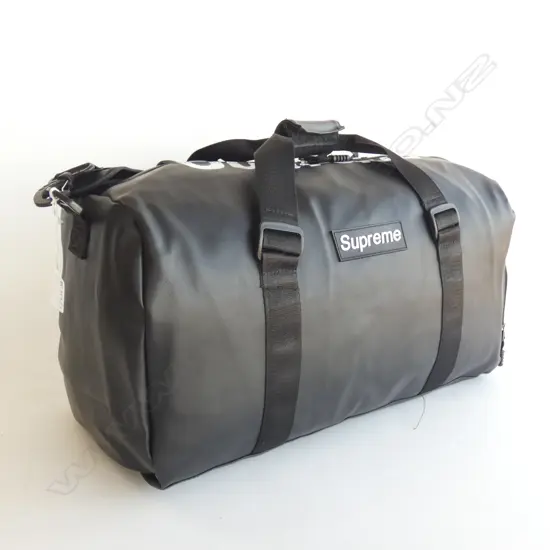BLACK VINYL FAKE 'SUPREME' BRANDED BAG L.500mm